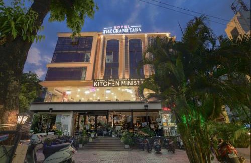 South Tukoganj Hotel | The Grand Tara