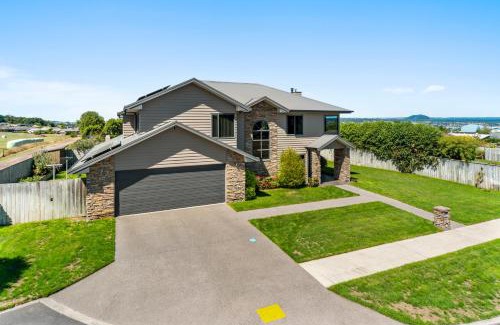 Nukuhau House | The Grand @ Taupo