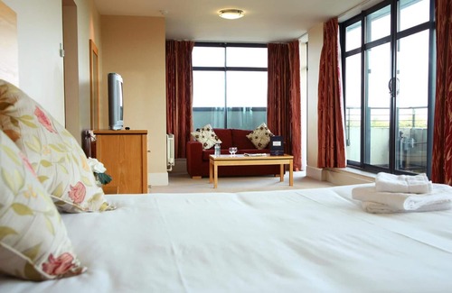 Clondalkin Hotel | The Green Isle Hotel Dublin