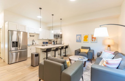 Columbia Falls House | The Greenhaven Retreat- Side- by- Side Townhomes