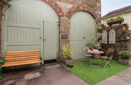 Lydney Apartment | The Grooms