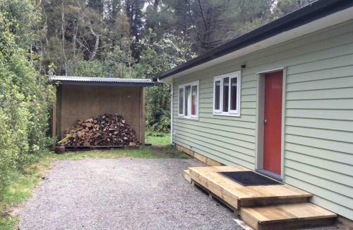 Rangipo House | The Grumpy Trout Lodge #Outdoors on our #doorstep!