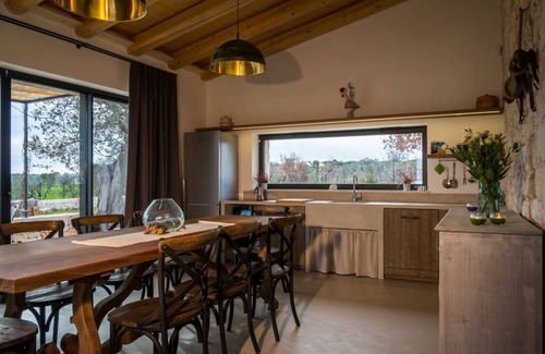 Castellana Grotte House | The Hague of Cucumo with pool