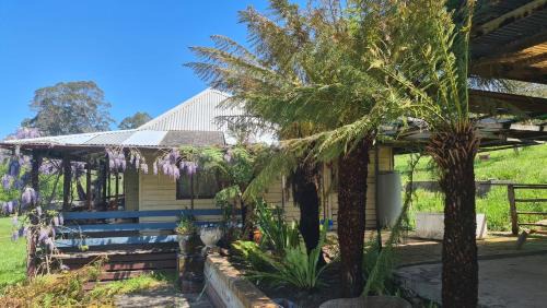 Caringal House | The Hammock