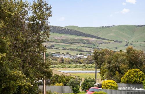Silver Sands House | The HardyOne - Aldinga Beach - C21 SouthCoast Holidays