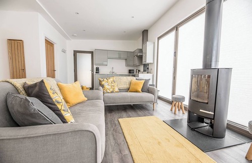 Colchester Apartment | The Haywain, Flatford