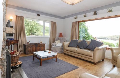 Llaneilian House | The Headland