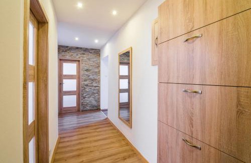 Nowa Huta Apartment | THE HEART OF NOWA HUTA - free garage