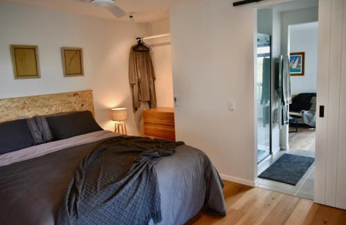 Russell Apartment | The Heights