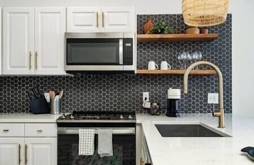 Fort Sanders Apartment | The Hexagon Suite (on UT Campus)
