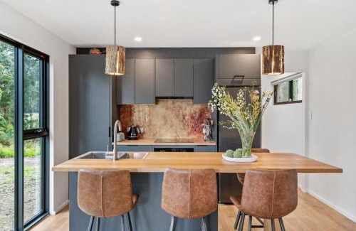 Lunawanna House | The Hide On Cloudy