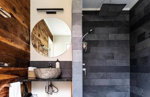 Mangawhai Hotel | The Hideout