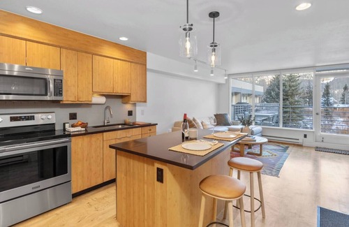 Telluride Apartment | The High Life: Mountains & Main