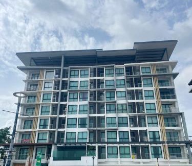 Ban Bang Saen Apartment | The High One Condominium