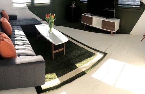 Queens Apartment | The High Tide 2BR with Redecorated Living Room #3