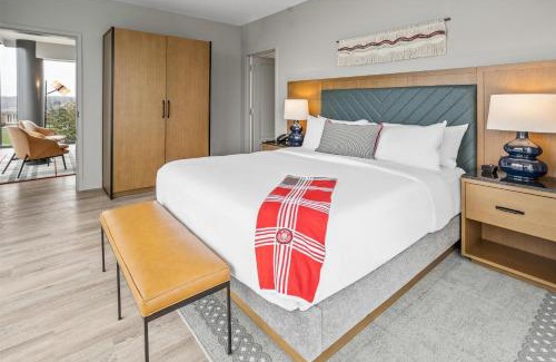 Radford Hotel | The Highlander at Radford, Tapestry Collection by Hilton