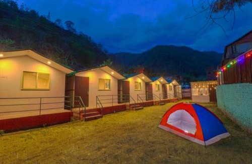 Dhunar Gaon Hotel | The Hill Mount Resort Shivpuri