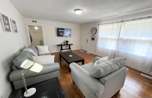 Center Point House | The Hilltop