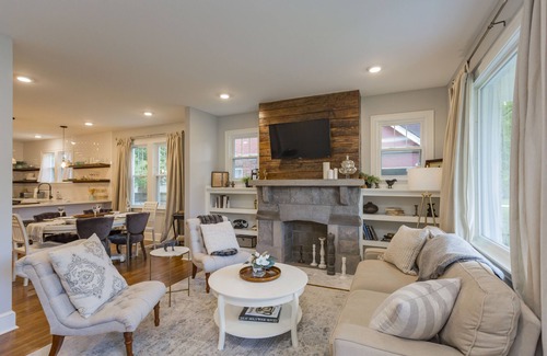 Melrose House | The Hillview House in 12th South w/Covered Pergola & Firepit!