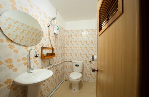 Mueang Kao House | The History Cafe' & Guesthouse