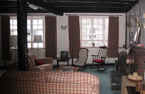 Rhayader House | The Horseshoe Guesthouse