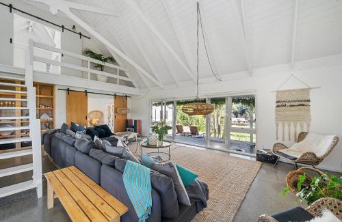 Te Horo House | The House - The Lodge Te Horo