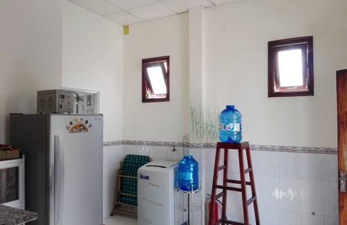 East Ham Tien Beach House | The House with 3 bedrooms and big garden