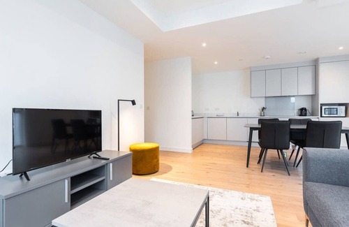 Sutton Cross Apartment | The Hunt by Dublin At Home
