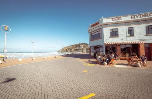 St. Clair Apartment | The Hydro Esplanade Apartments