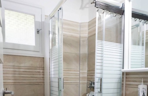 Pelekas House | The Infinity Apartment