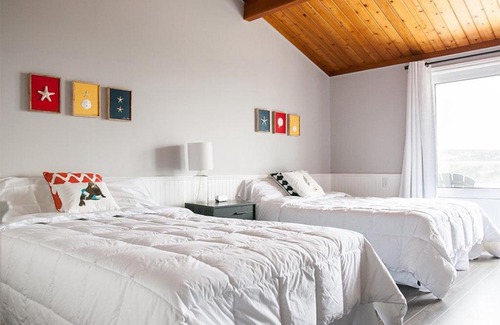 Iona Hotel | The Iona Heights Inn