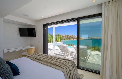 Almyros House | The Island Concept