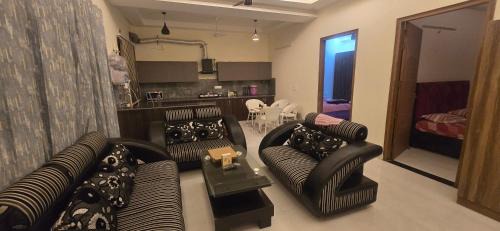 Bullawala Apartment | The Jhakhan Nest