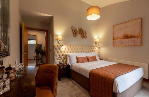 Enfield House | The Johnstown Estate Lodges