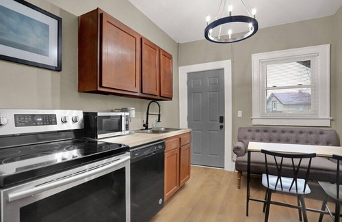 Indianapolis Apartment | The Kaya Unit 8 · Cozy 2 Bed Downtown-West #8