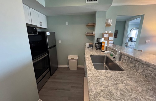 Edisto Island Condo | The Kerryman - OVERLOOKS BAY CREEK MARINA! New master BR mattress March 2025