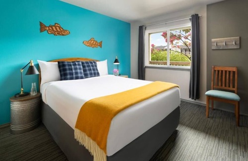 Ketchikan House | The Ketch Inn Garden Double - Nature Escape w/Alaskan Fishing Experience