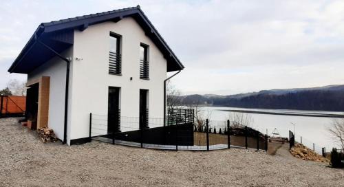 gmina Łososina Dolna Villa | The Lake House - dom nad samym Jeziorem Rożnowskim