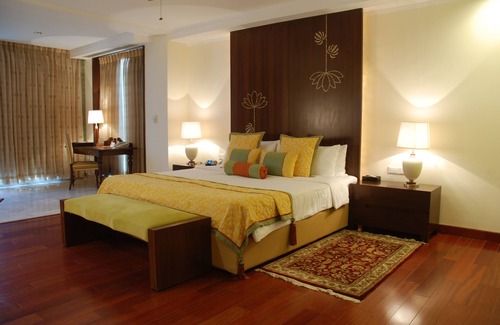 Khajuraho Hotel | The Lalit Temple View Khajuraho