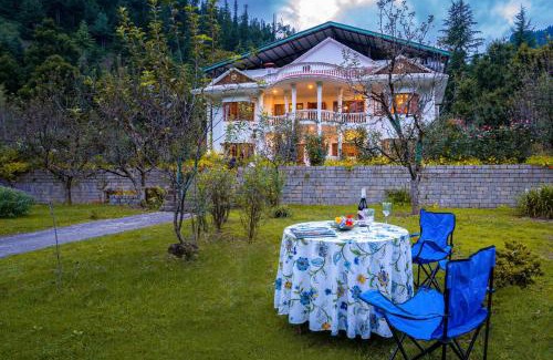 Old Manali Villa | The Lama House by VEO - Part of StayVista