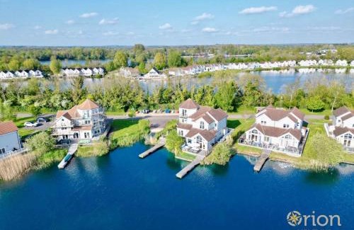 South Cerney House | The Landings 18, Waters Reach - P