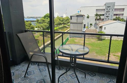 Thung Song Hong Apartment | The Lantern Suites