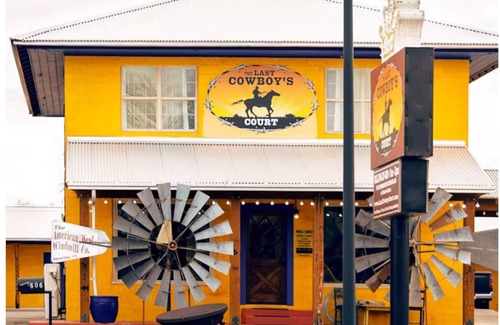 Clear Creek Hotel | The Last Cowboys Court