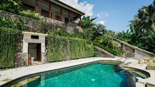 Senggigi Villa | The Lavana Villa Lombok Sunset