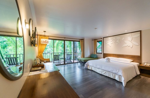 Khuekkhak Hotel | The Leaf On The Sands by Katathani