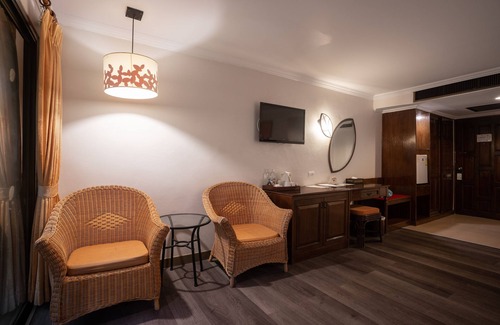 Khuekkhak Hotel | The Leaf On The Sands by Katathani