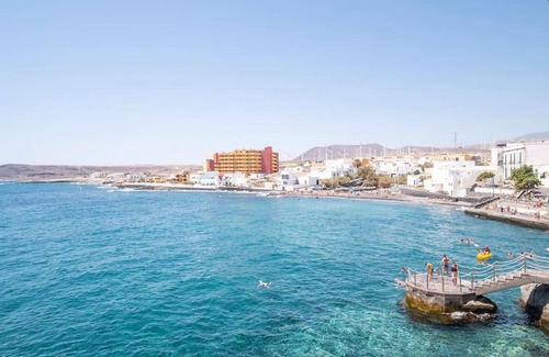 Poris de Abona Apartment | The Lighthouse by the Sea & Wifi