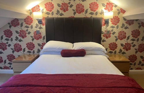 Blaenavon Hotel | The Lion Hotel
