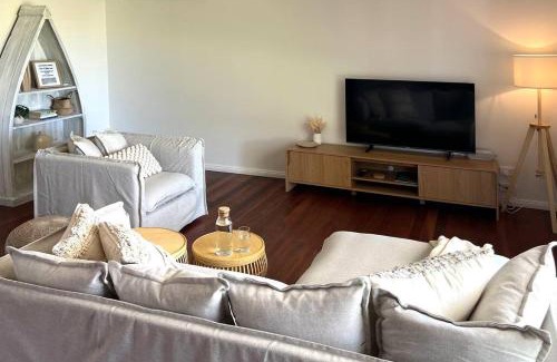 Port Willunga House | The Little Beach Retreat - Relaxing family sized home one street from the sea!