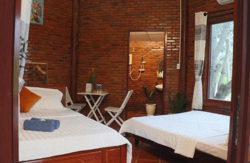 East Ham Tien Beach House | The Little Garden Mui Ne Homestay